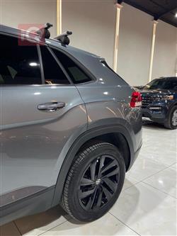 Volkswagen Atlas Cross Sport